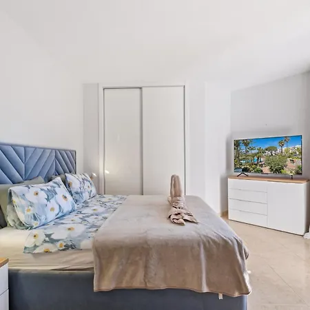 Apartment Spacieux A Golf